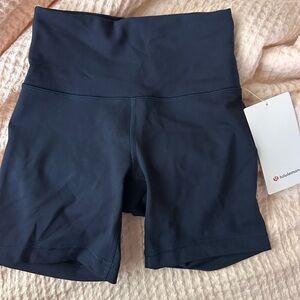 Lululemon Wunder Train HR biker shorts in navy 6”